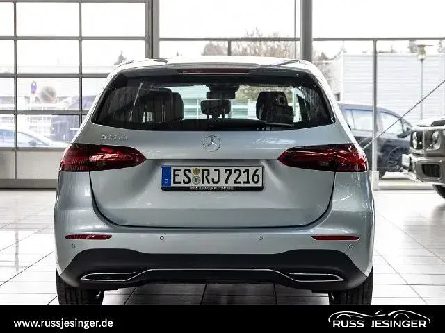 Gebraucht Mercedes B200 163 PS (119 kW) 2026 Kleinwagen