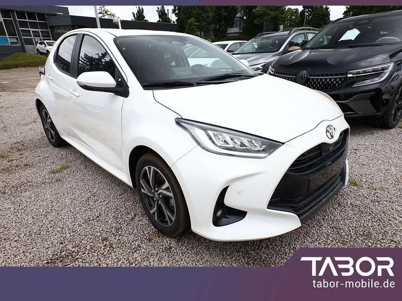 Neu Toyota Yaris Hybrid 116 PS (85 kW) 2026 Pure white Kleinwagen