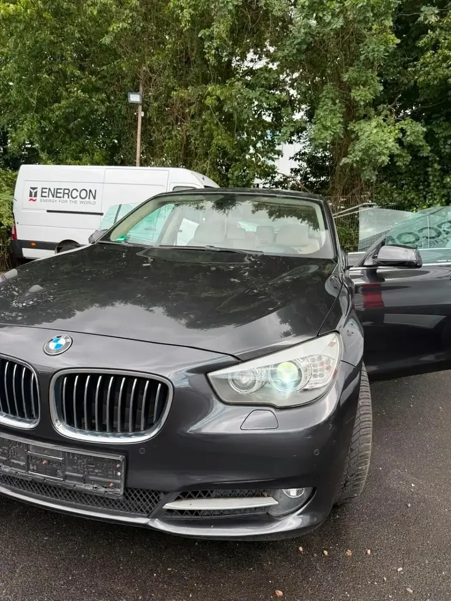 Gebraucht BMW 530 245 PS (180 kW) 2010 Grau Limousine