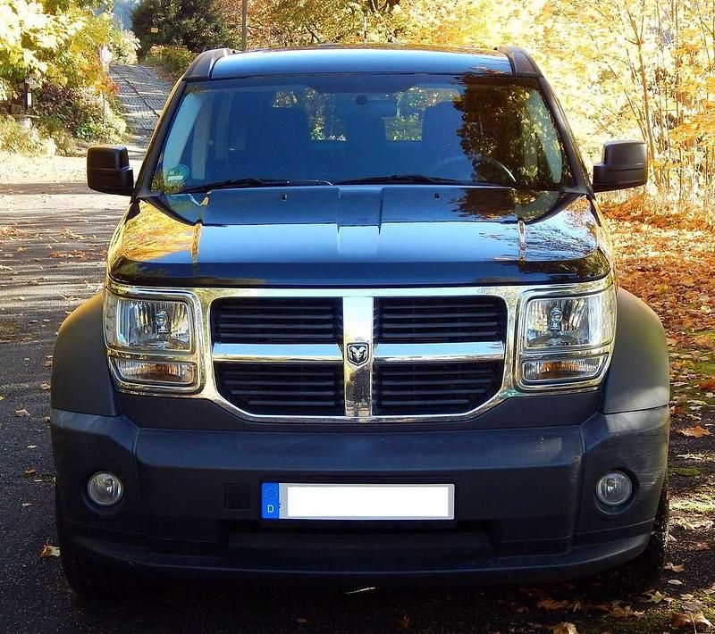 Schwarz Gebraucht 2008 Dodge Nitro SE SUV | 5.000 € (Superpreis) - Bild 1/4