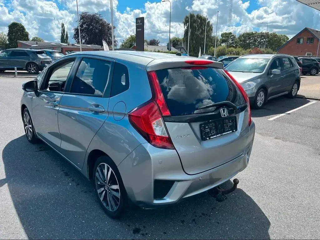 Gebraucht Honda Jazz 102 PS (75 kW) 2016 Silber Kleinwagen