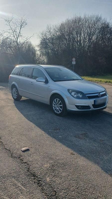 Gebraucht Opel Astra 125 PS (91 kW) 2005 Silber Kombi