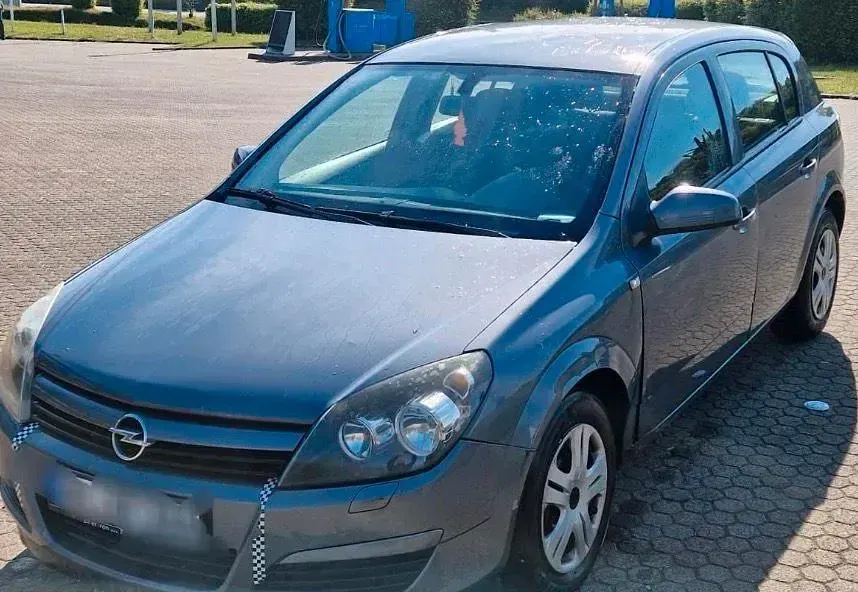 Gebraucht Opel Astra 104 PS (76 kW) 2005 Grau Limousine