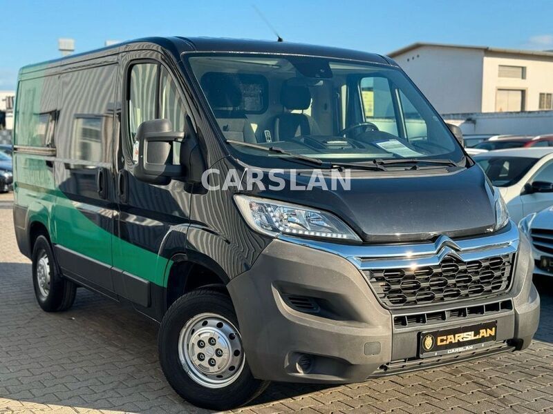 Schwarz Gebraucht 2015 Citroën Jumper Van / Kleinbus | 11.498 € (Fairer Preis) - Bild 1/4