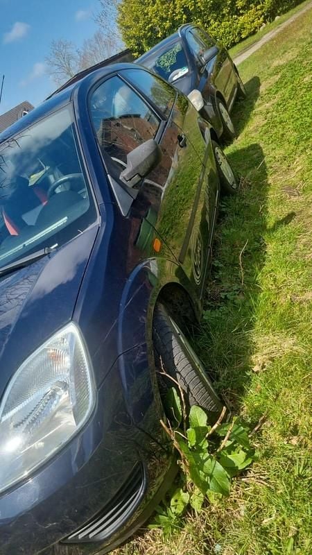 Gebraucht Ford Fiesta 60 PS (44 kW) 2005 Blau Kleinwagen