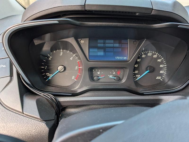 Gebraucht Ford Tourneo 170 PS (125 kW) 2017 Blau Van / Kleinbus