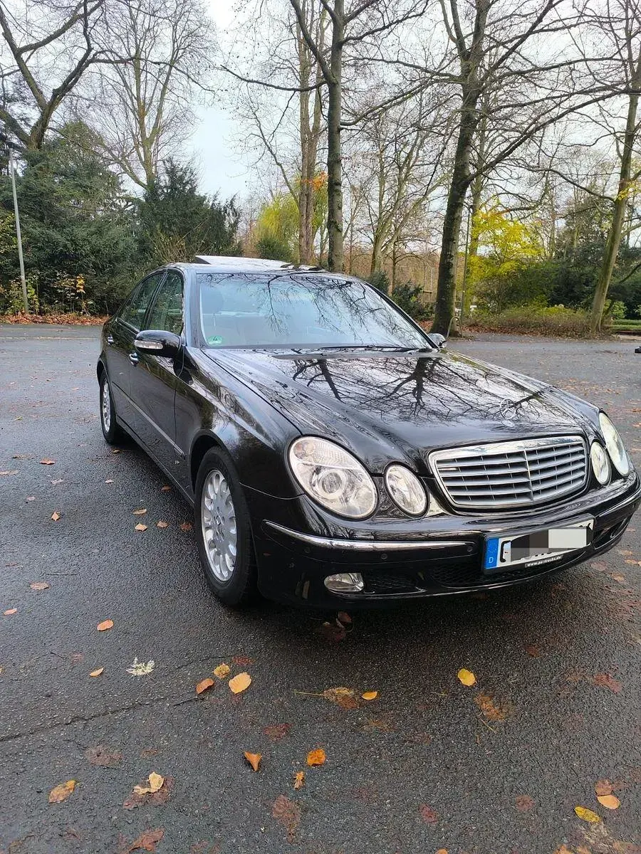 Gebraucht Mercedes E320 Elegance 224 PS (164 kW) 2002 Schwarz Limousine
