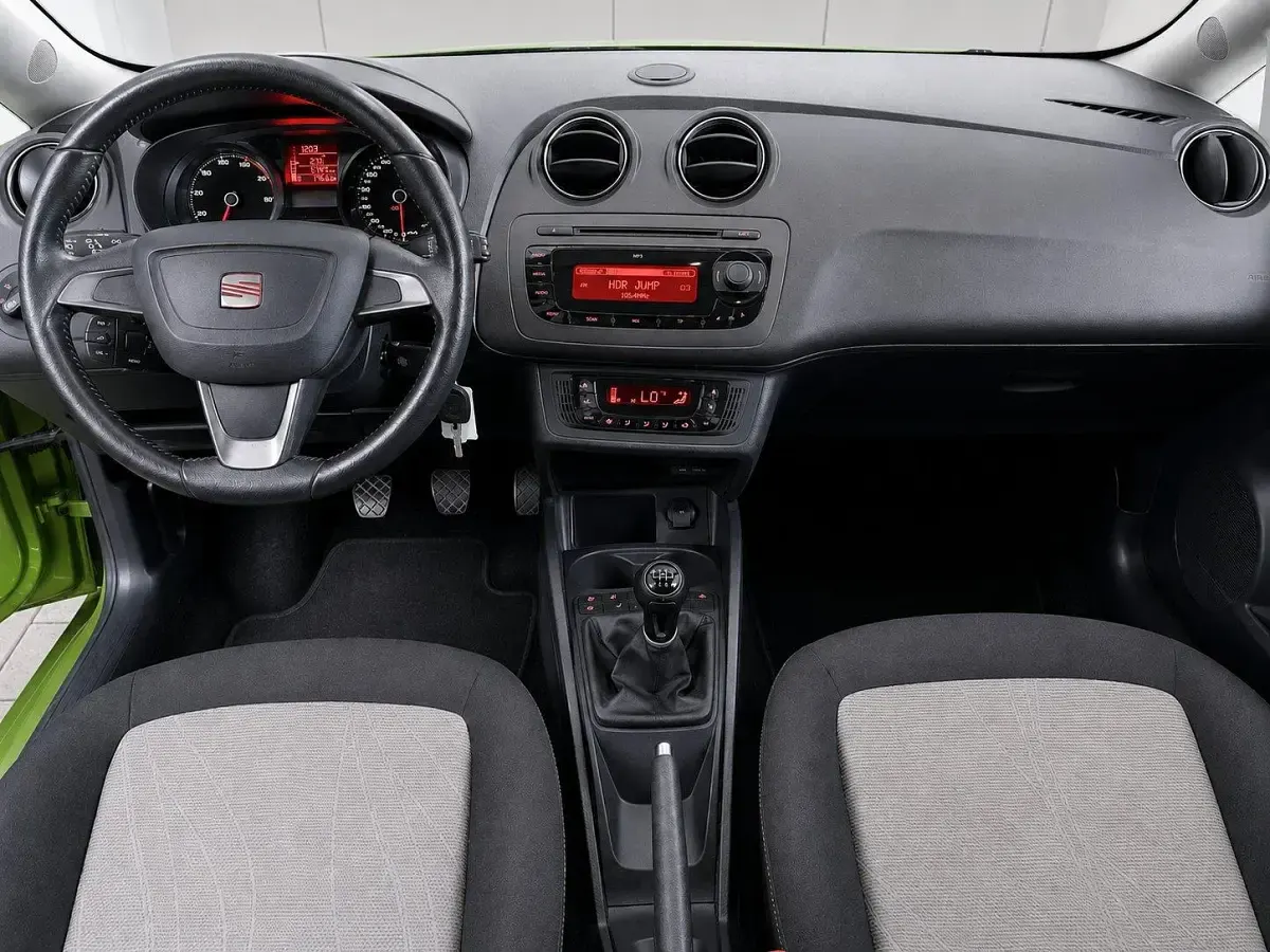 Gebraucht Seat Ibiza SC Style 86 PS (63 kW) 2012 Grün Kleinwagen