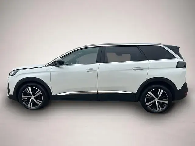 Gebraucht Peugeot 5008 GT 177 PS (130 kW) 2022 Manufacturer SUV