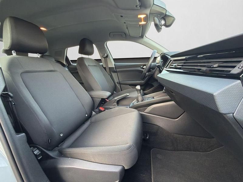 Gebraucht Audi A1 Sportback Advanced 110 PS (80 kW) 2022 Grau Kleinwagen