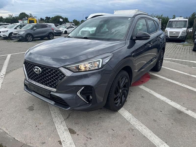 Grau Gebraucht 2020 Hyundai Tucson N Line SUV | 15.900 € (Superpreis) - Bild 1/4