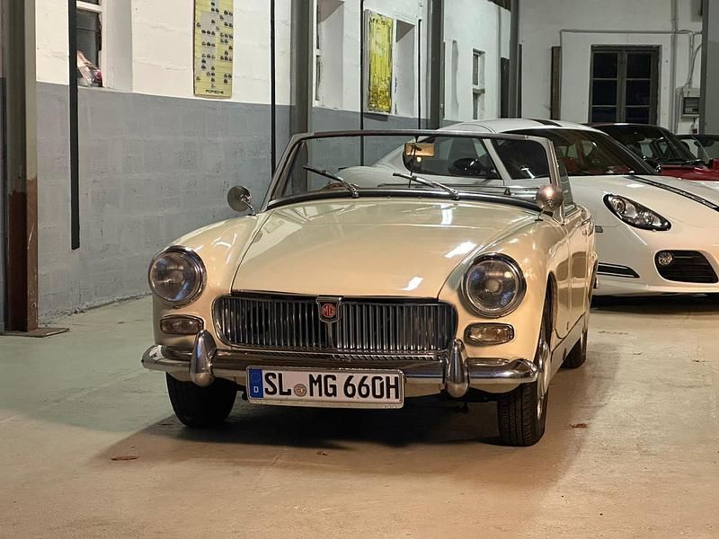 Beige Gebraucht 1966 MG Mark II Cabrio | 10.990 € - Bild 1/4