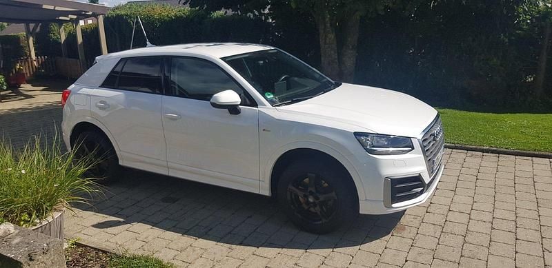 Gebraucht Audi Q2 S-Line 116 PS (85 kW) 2017 Weiß SUV