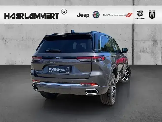 Gebraucht Jeep Grand Cherokee Summit 381 PS (280 kW) 2025 Grau (baltic grey metallic clear coat) SUV