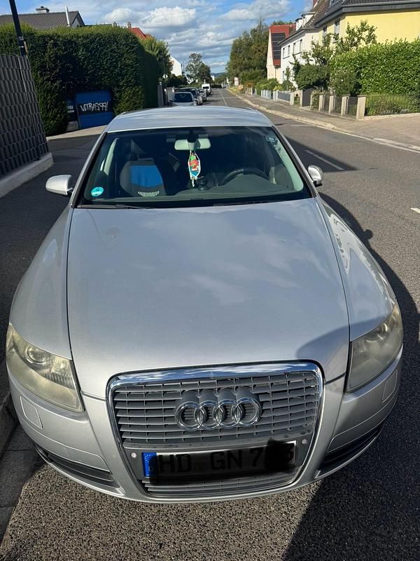 Grau Gebraucht 2004 Audi A6 Limousine | 3.000 € - Bild 1/4