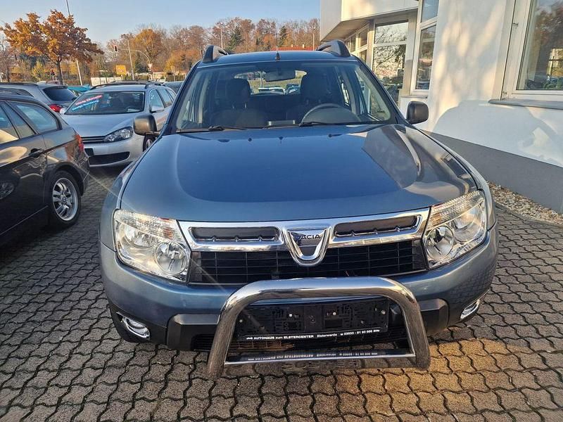 Blau Gebraucht 2012 Dacia Duster Lauréate SUV | 7.990 € (Etwas zu teuer) - Bild 1/4