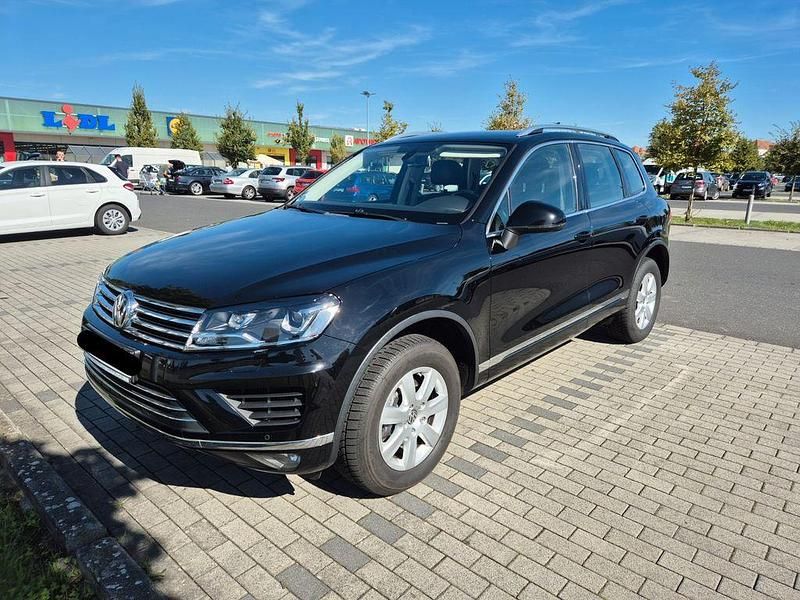 Schwarz Gebraucht 2015 VW Touareg Exclusive SUV | 15.000 € - Bild 1/4