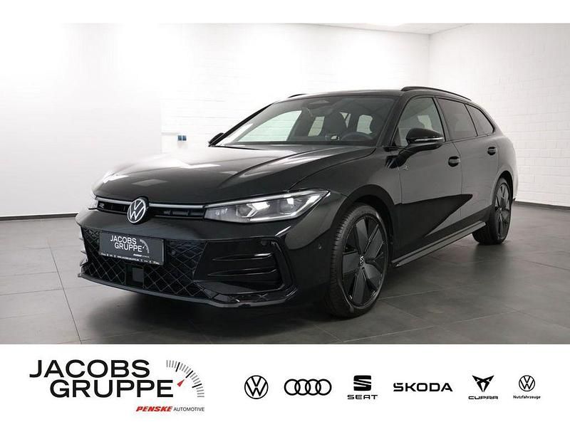 Schwarz Gebraucht 2024 VW Passat Style Kombi | 40.960 € (Fairer Preis) - Bild 1/4