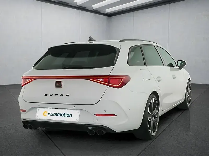 Gebraucht Cupra Leon VZ 310 PS (228 kW) 2024 Weiß Kombi