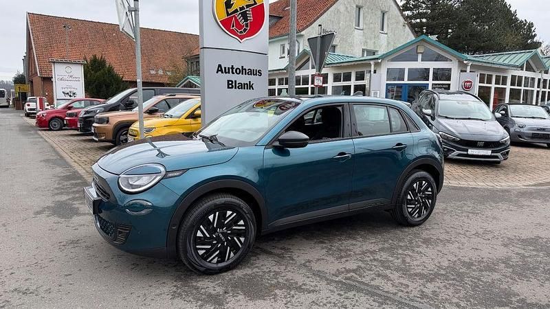 Gebraucht Fiat 600 101 PS (74 kW) 2024 Blau SUV
