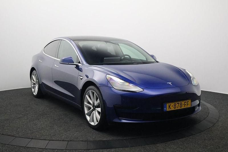 Gebraucht Tesla Model 3 Standard Range 175 kW (238 PS) 2020 Blau Limousine