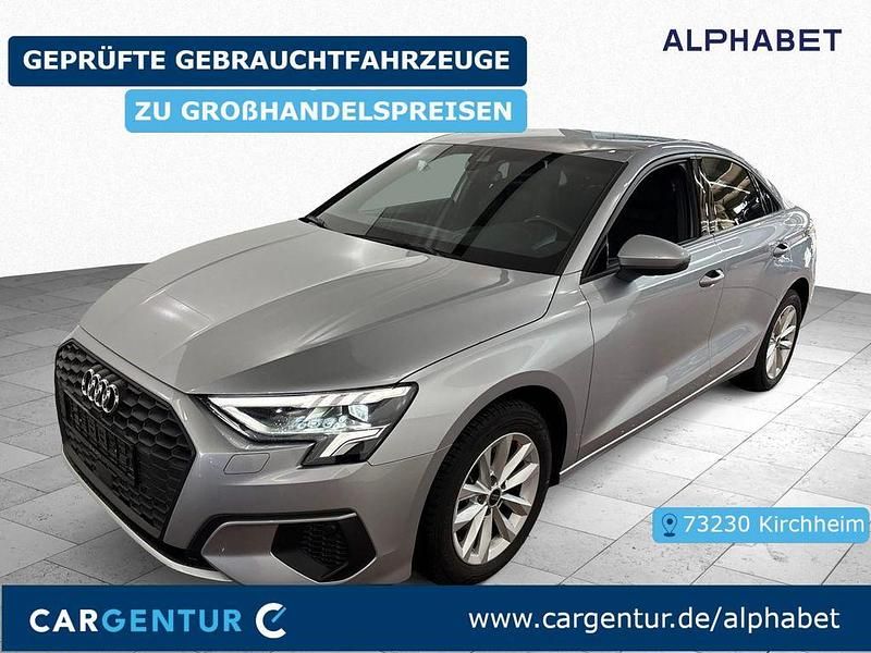 Gebraucht Audi A3 Basis 116 PS (85 kW) 2023 Florettsilber Limousine