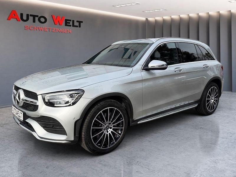 Gebraucht Mercedes GLC220 AMG line 194 PS (142 kW) 2020 Silber SUV
