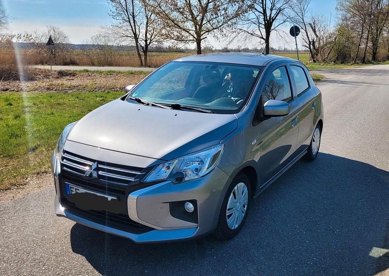 Gebraucht Mitsubishi Space Star Select 71 PS (52 kW) 2023 Grau Kleinwagen