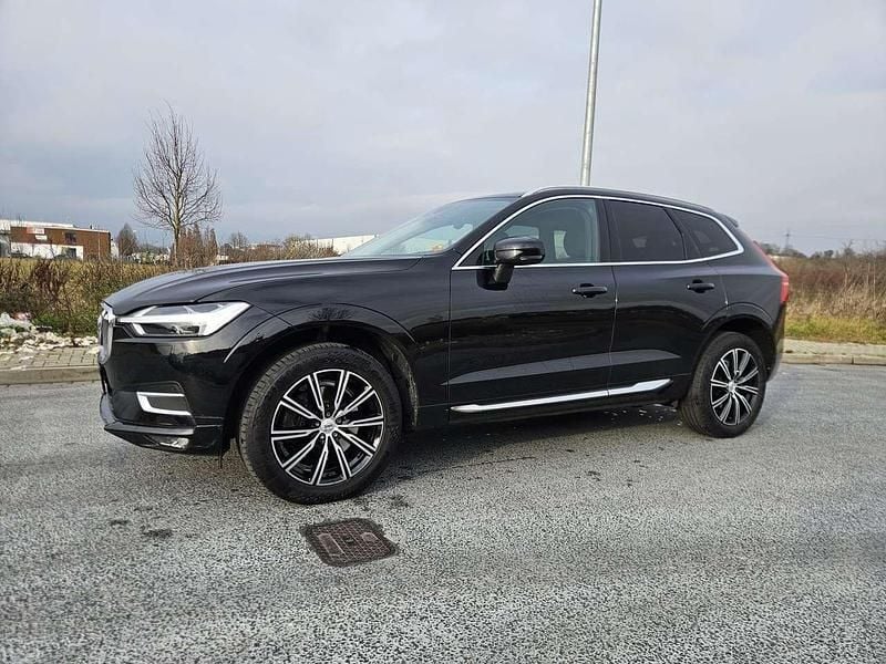 Onyx black / metallic Gebraucht 2020 Volvo XC60 Inscription SUV | 25.500 € (Superpreis) - Bild 1/4