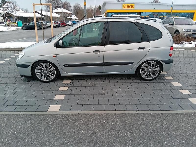 Gebraucht Renault Scénic 107 PS (78 kW) 2001 Grau Van / Kleinbus