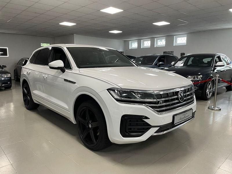 Weiß Gebraucht 2021 VW Touareg R-line SUV | 32.999 € (Guter Preis) - Bild 1/4