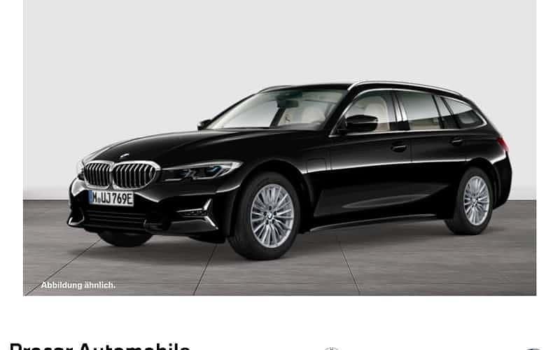 Schwarz Gebraucht 2021 BMW 320 Luxury Line Kombi | 26.490 € (Superpreis) - Bild 1/4