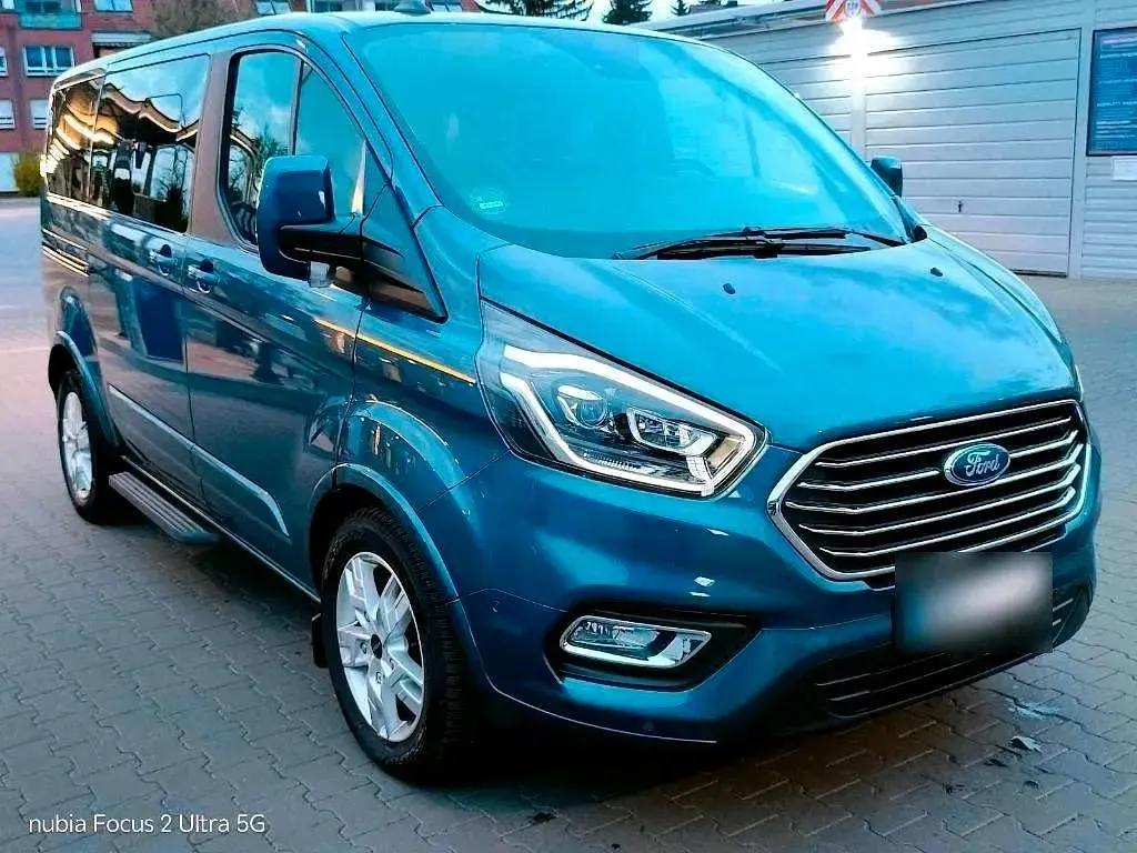 Gebraucht Ford Tourneo Custom Titanium X 185 PS (136 kW) 2020 Blau Van