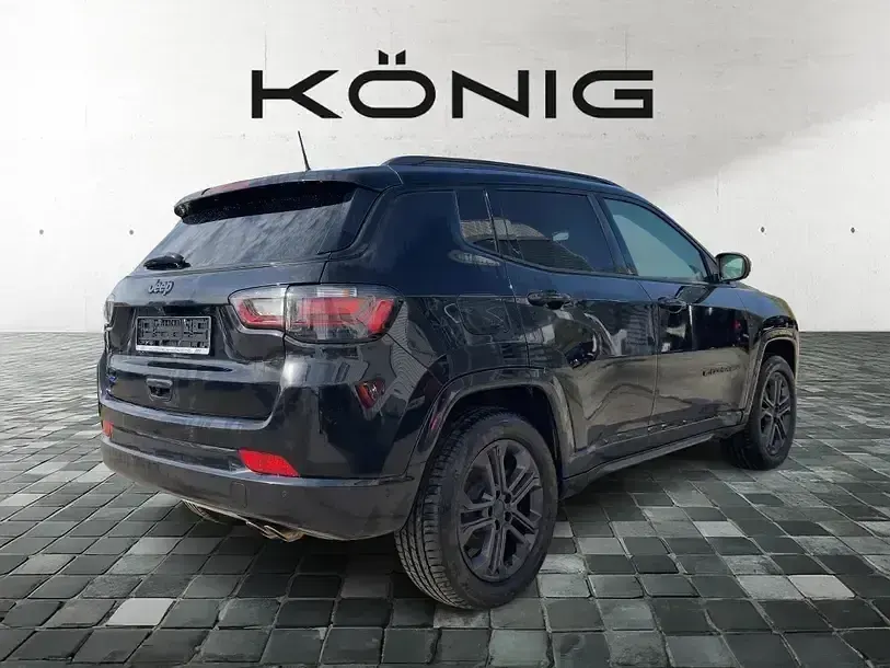 Gebraucht Jeep Compass 80th Anniversary 241 PS (177 kW) 2022 Schwarz SUV