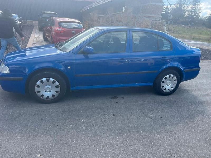 Gebraucht Skoda Octavia Style 102 PS (75 kW) 2005 Blau Limousine