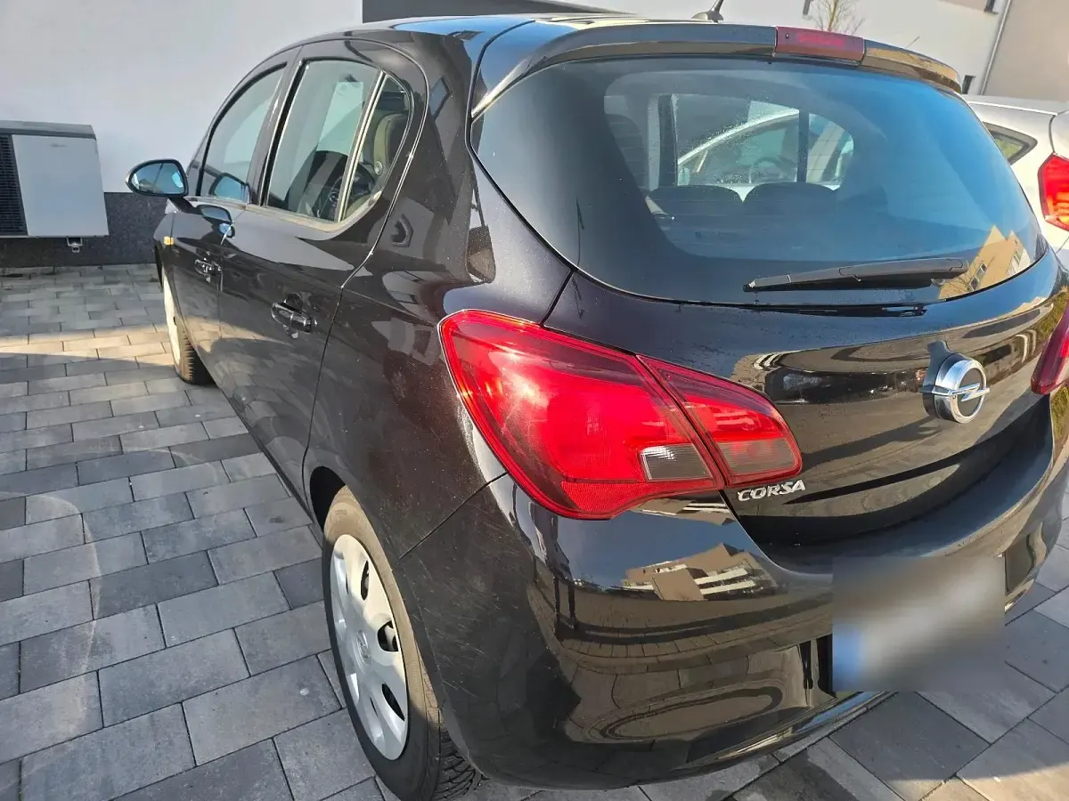 Usata Opel Corsa 90 CV (66 kW) 2017 Nero Utilitaria