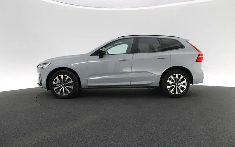 Gebraucht Volvo XC60 Plus 197 PS (144 kW) 2024 Grau SUV