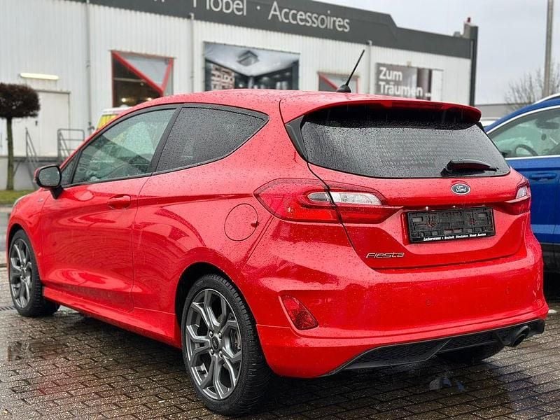 Gebraucht Ford Fiesta ST-Line 125 PS (91 kW) 2018 Rot Limousine