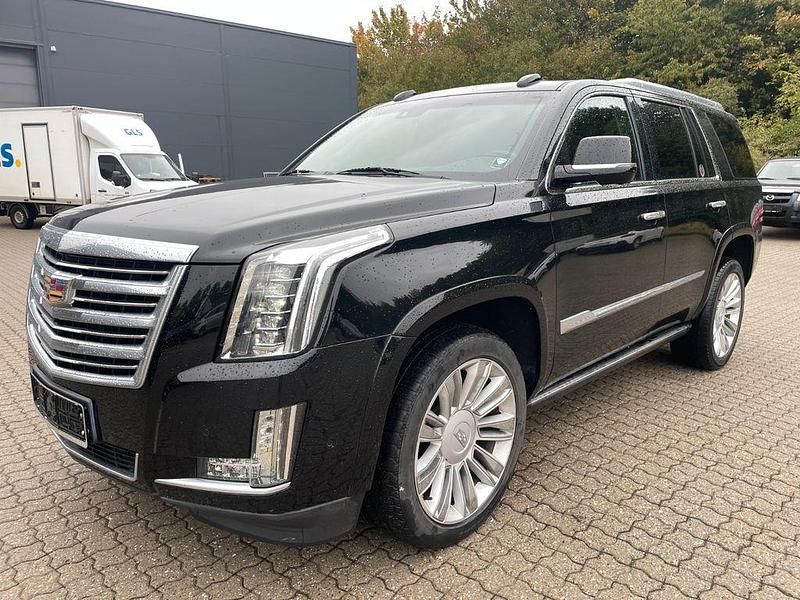 Schwarz Gebraucht 2018 Cadillac Escalade SUV | 42.400 € - Bild 1/4