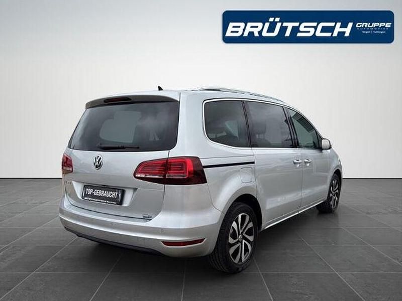 Gebraucht VW Sharan Active 150 PS (110 kW) 2021 Reflexsilber Van / Kleinbus
