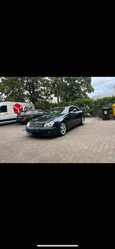 Schwarz Gebraucht 2006 Mercedes CLK320 Avantgarde Coupé | 6.189 € (Fairer Preis) - Bild 1/4