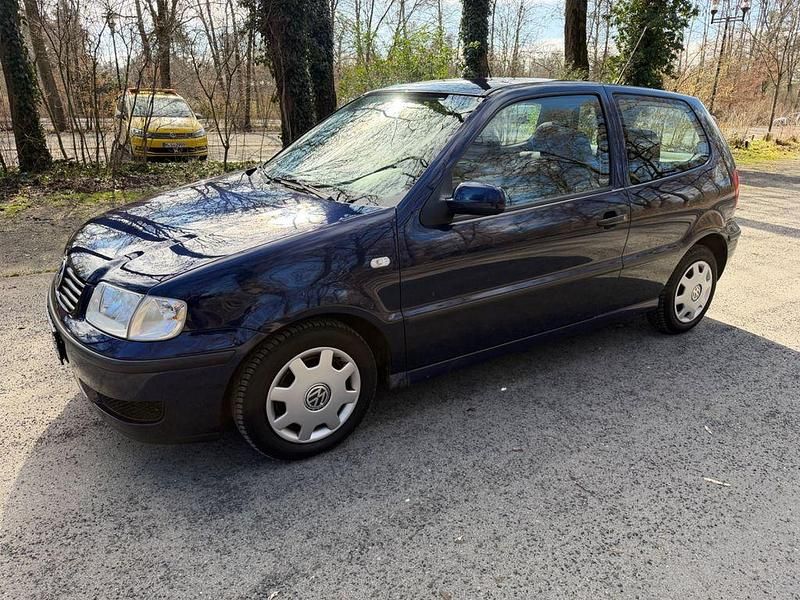 Gebraucht VW Polo Basis 50 PS (36 kW) 2001 Blau Limousine