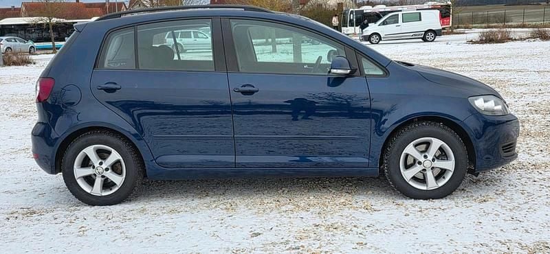 Blau Gebraucht 2011 VW Golf VI Kleinwagen | 3.698 € (Guter Preis) - Bild 1/4