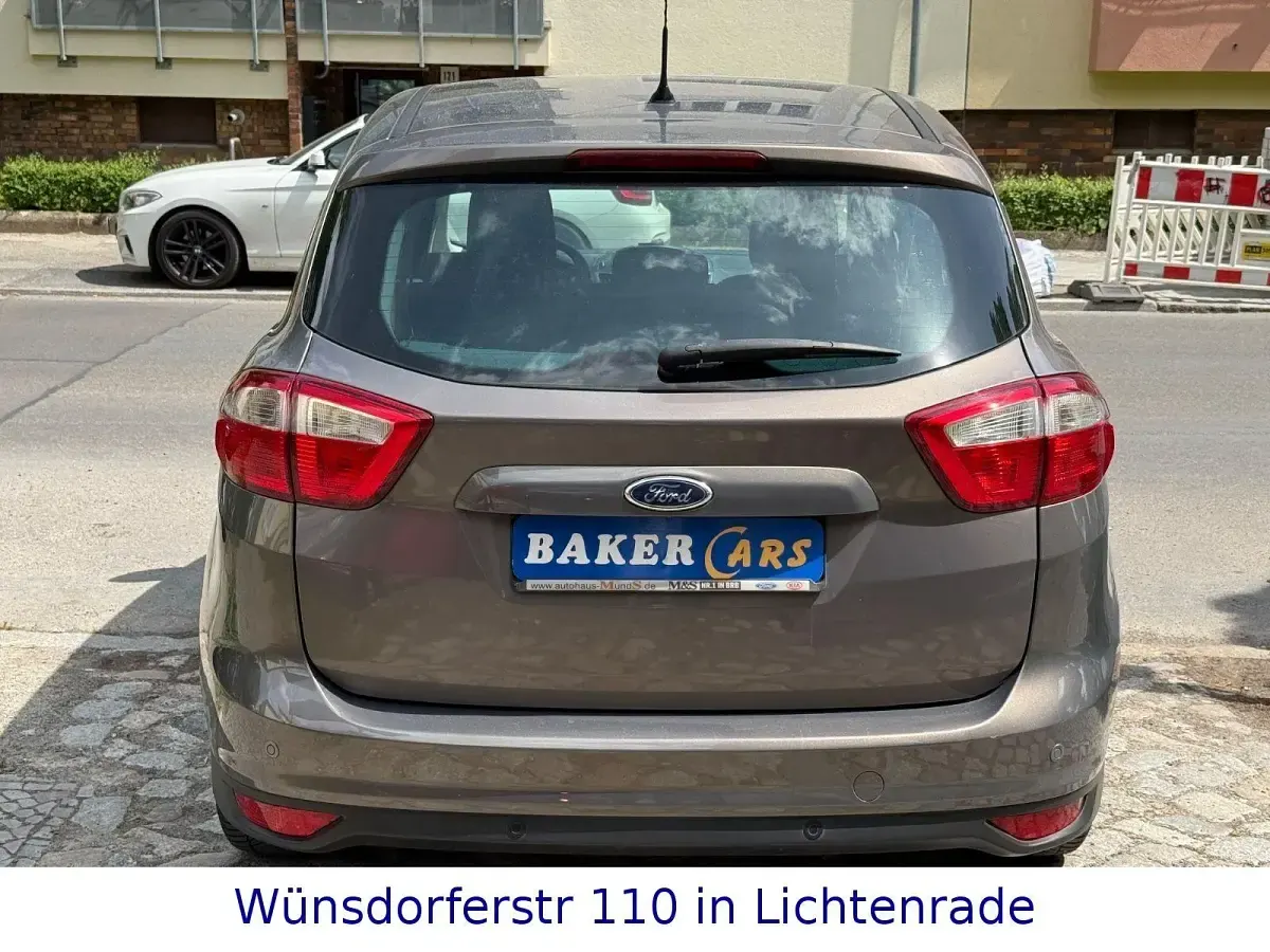 Gebraucht Ford C-MAX Titanium 125 PS (91 kW) 2013 Braun Van / Kleinbus