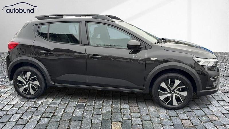 Neu Dacia Sandero Expression 91 PS (66 kW) 2025 Schwarz SUV