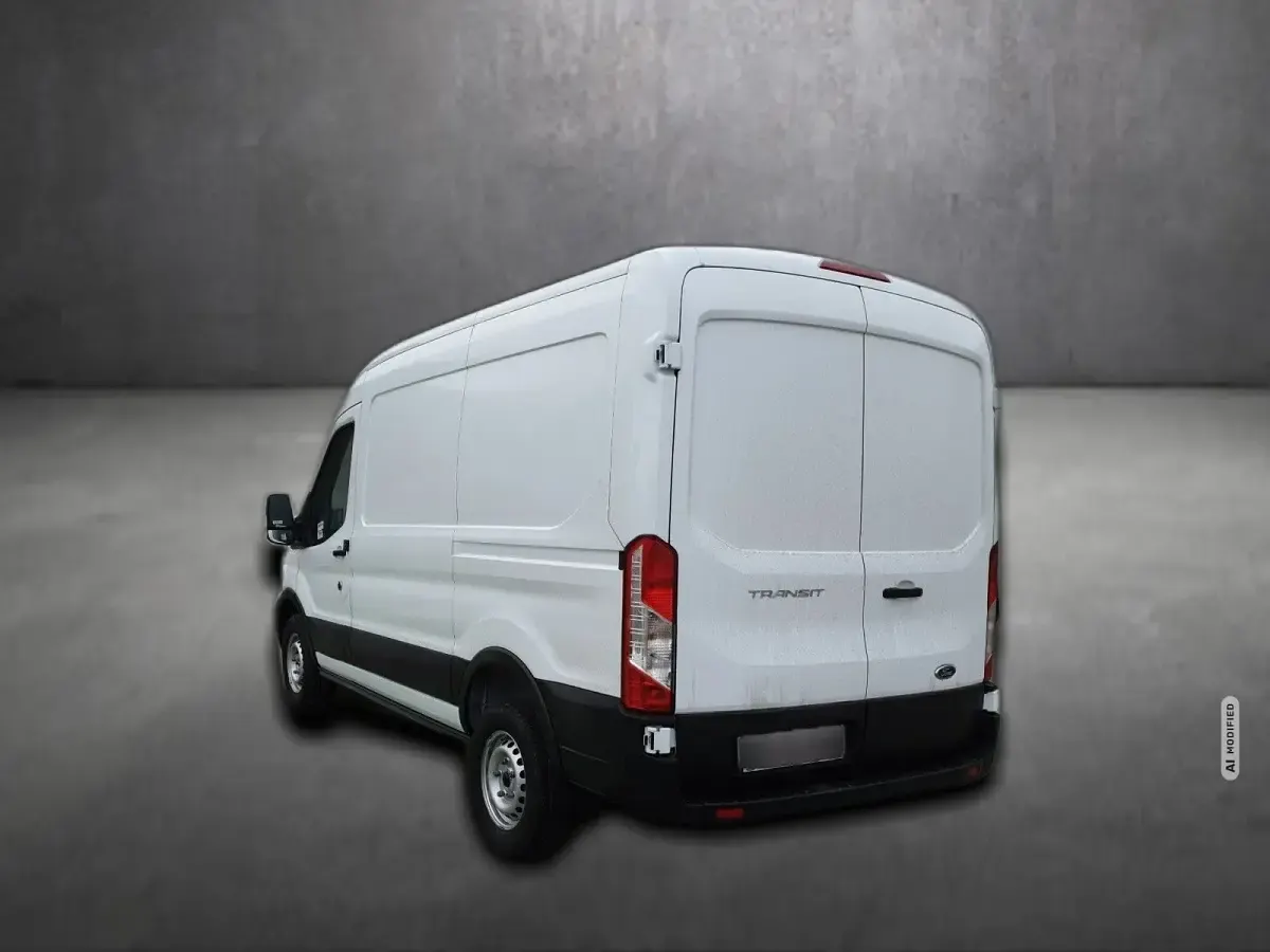 Gebraucht Ford Transit 131 PS (96 kW) 2023 Diverse Van