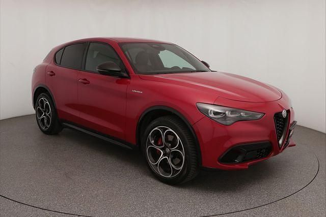 Rot Gebraucht 2024 Alfa Romeo Stelvio Veloce SUV | 40.950 € (Fairer Preis) - Bild 1/4