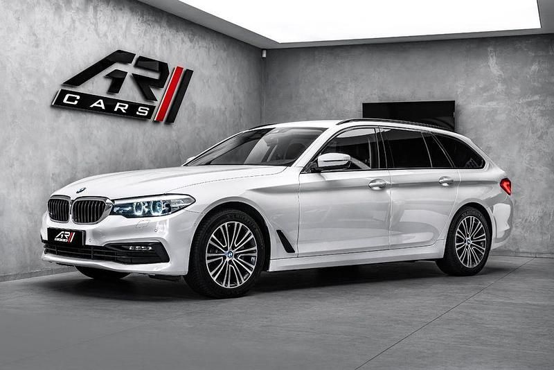 Weiß Gebraucht 2019 BMW 520 Sport Line Kombi | 21.400 € (Etwas zu teuer) - Bild 1/4