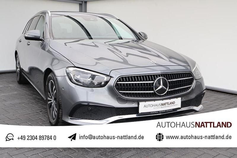 Selenitgrau Gebraucht 2023 Mercedes E200 Avantgarde Kombi | 30.950 € (Guter Preis) - Bild 1/4
