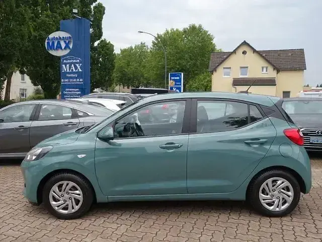 Gebraucht Hyundai i10 Select 67 PS (49 kW) 2022 Andere Kleinwagen